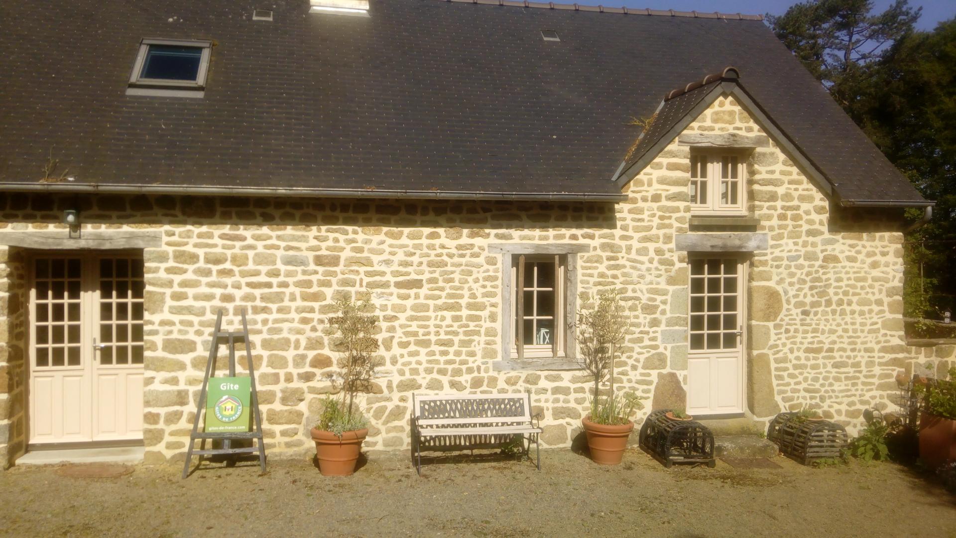 Gite La Pinede Saint Martin Du Bois