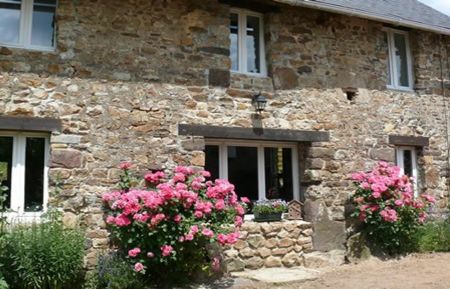 G&icirc;te n&deg;G1336 MONTPINCHON - Manche - Fa&ccedil;ade g&icirc;te